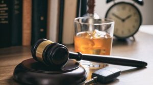 “Los abogados suelen tener horarios exigentes y grandes cargas de trabajo, lo que puede contribuir a un aumento de los niveles de estrés”